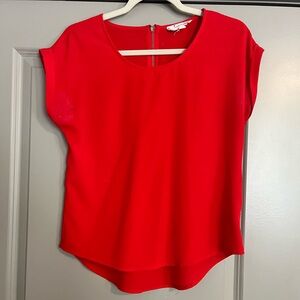 Red short-sleeved shirt